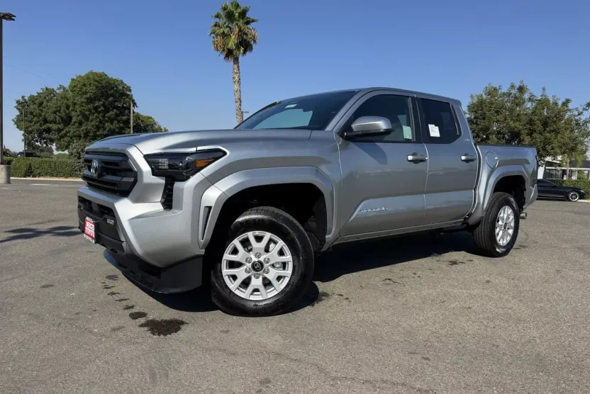 2025 Toyota Tacoma SR5 Double Cab photo 1