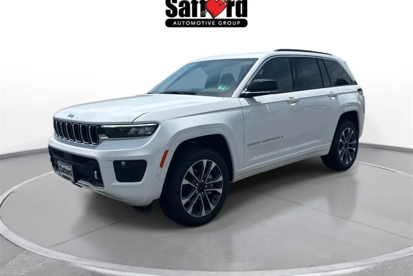 2025 Jeep Grand Cherokee Overland photo 1