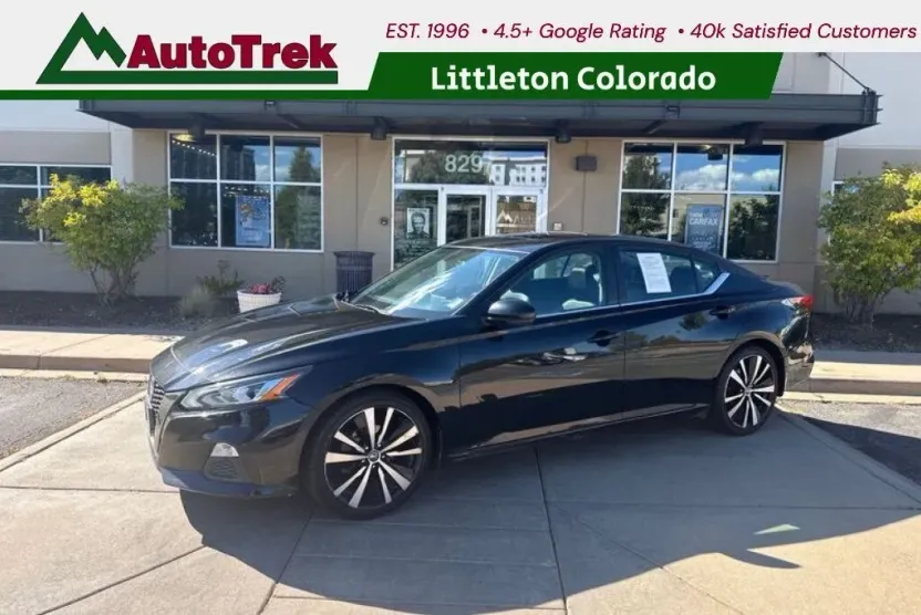 2019 Nissan Altima 2.5 SR photo 1