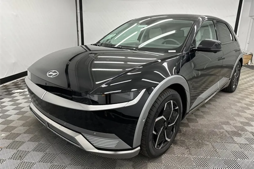 2024 Hyundai Ioniq 5 Limited photo 1