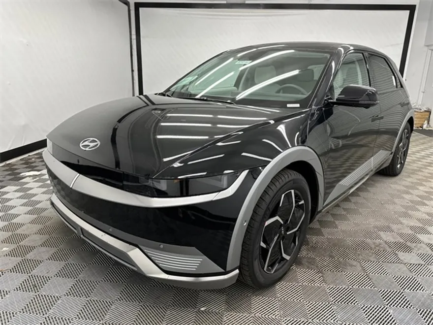 2024 Hyundai Ioniq 5 Limited photo 1