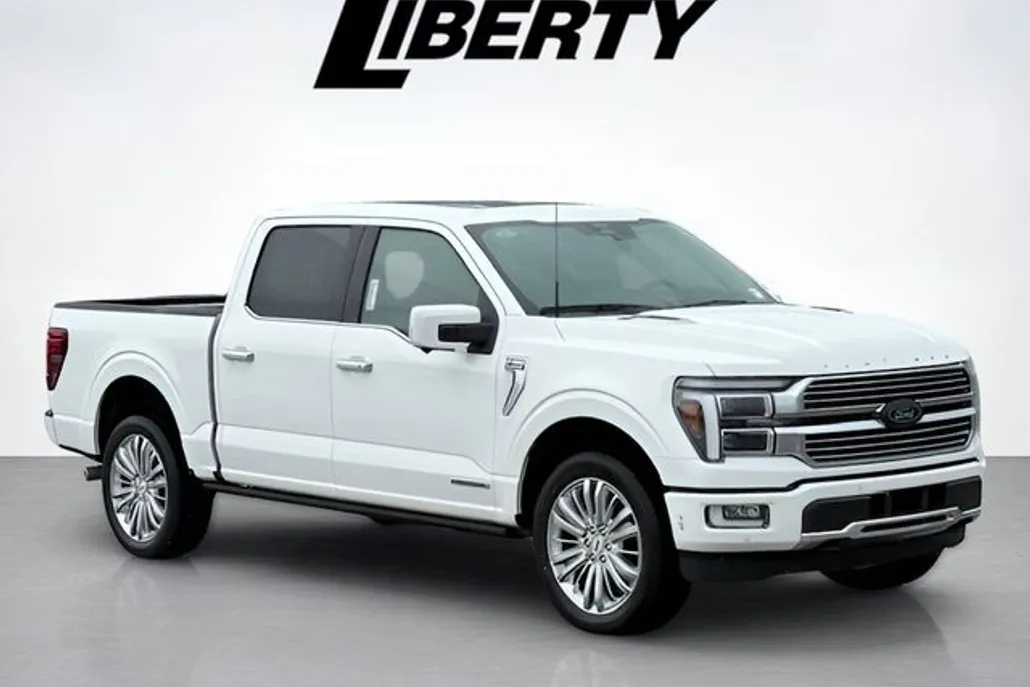 2025 Ford F-150 Platinum photo 1