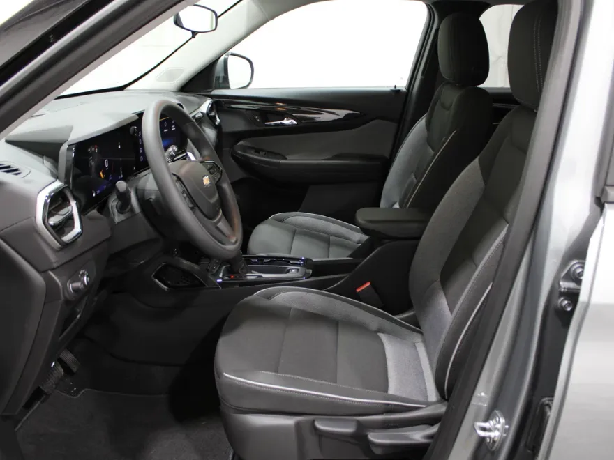 2026 Chevrolet Trailblazer LT photo 1