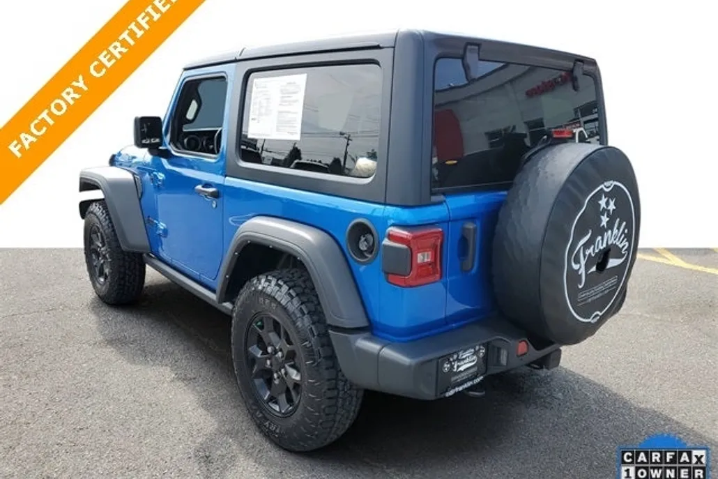 2021 Jeep Wrangler Willys photo 1