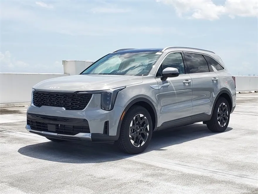 2026 Kia Sorento S photo 1