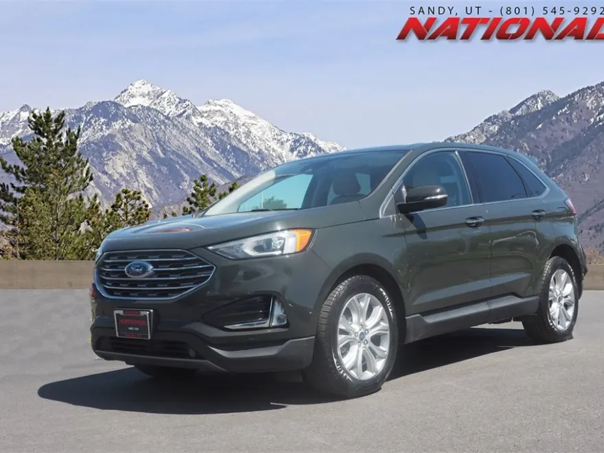2022 Ford Edge Titanium photo 1