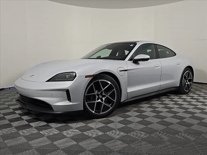 2025 Porsche Taycan S photo 1