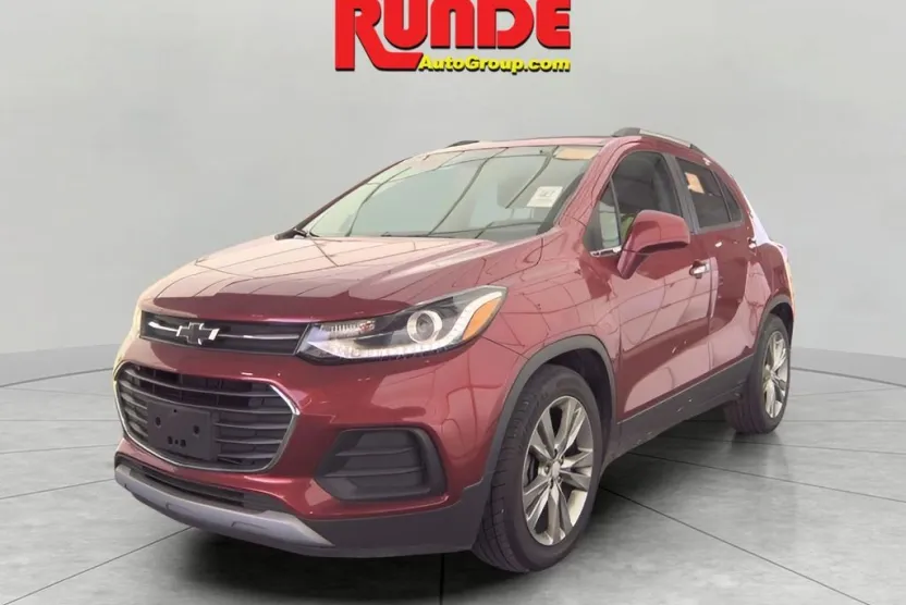 2020 Chevrolet Trax LT photo 1