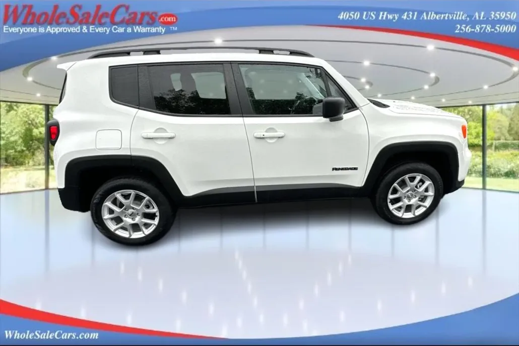 2022 Jeep Renegade Latitude photo 1