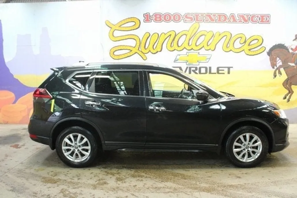 2020 Nissan Rogue S photo 1