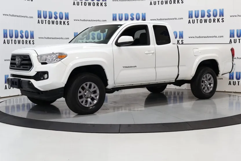 2018 Toyota Tacoma SR5 Access Cab V6 4x4 photo 1