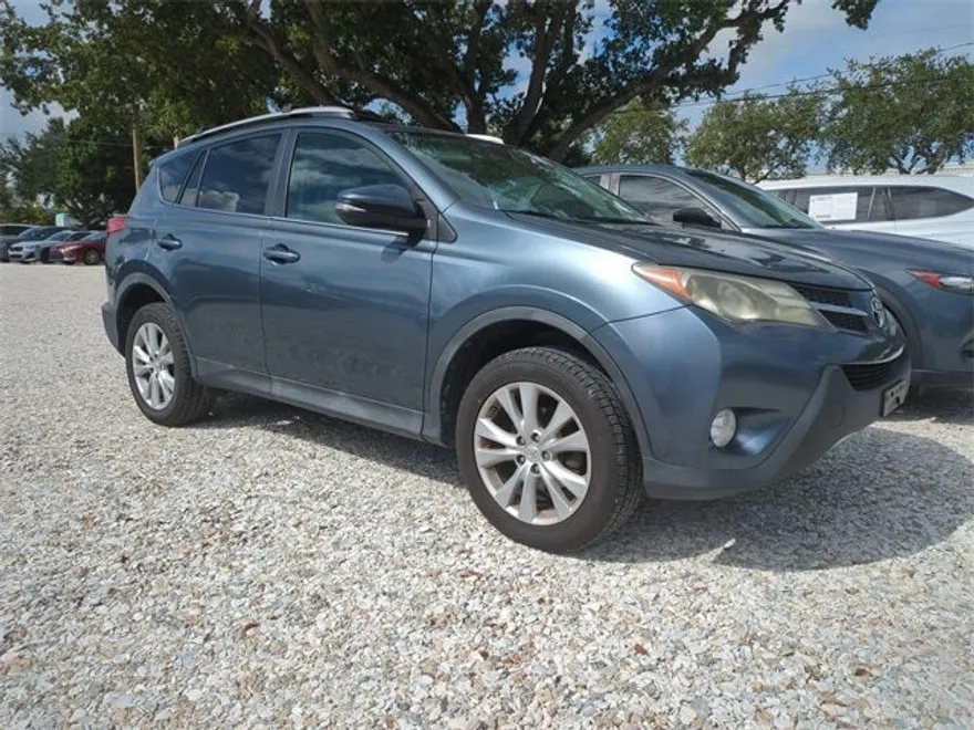 2014 Toyota RAV4 Limited photo 1