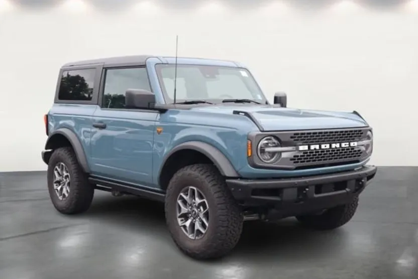 2022 Ford Bronco Badlands photo 1