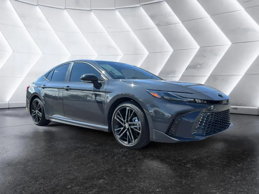2025 Toyota Camry XSE photo 1