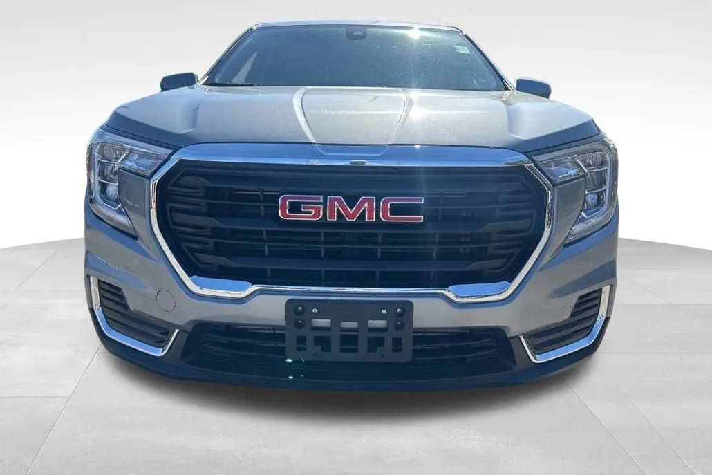 2024 Gmc Terrain SLE photo 1
