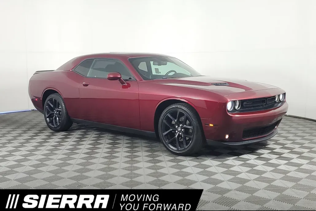2020 Dodge Challenger SXT photo 1