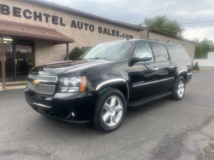 2013 Chevrolet Suburban LTZ photo 1