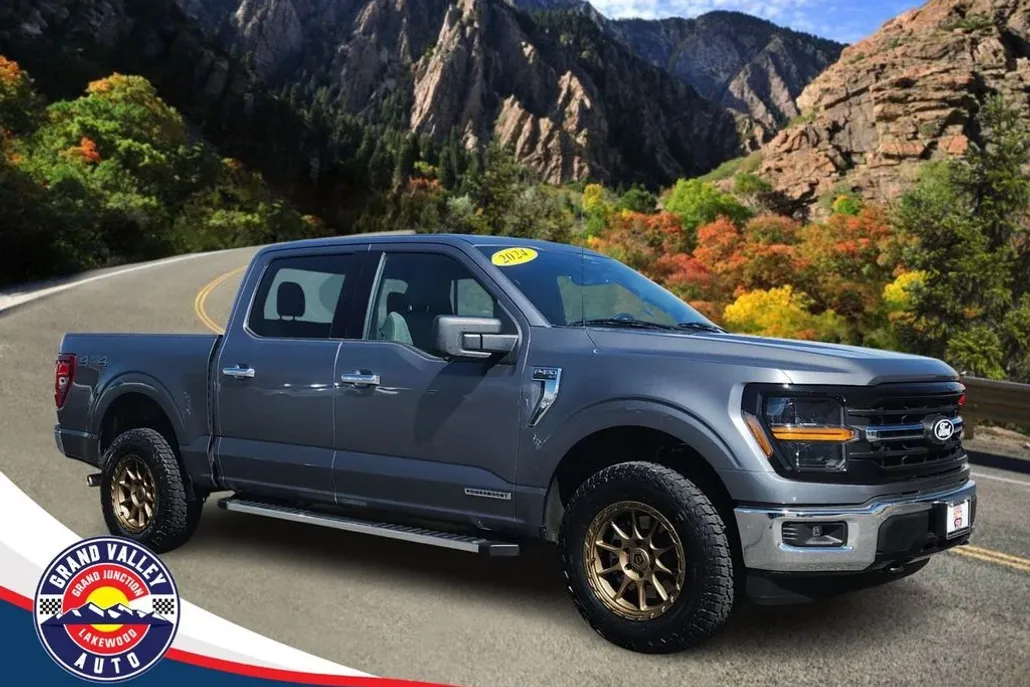 2024 Ford F-150 XLT photo 1