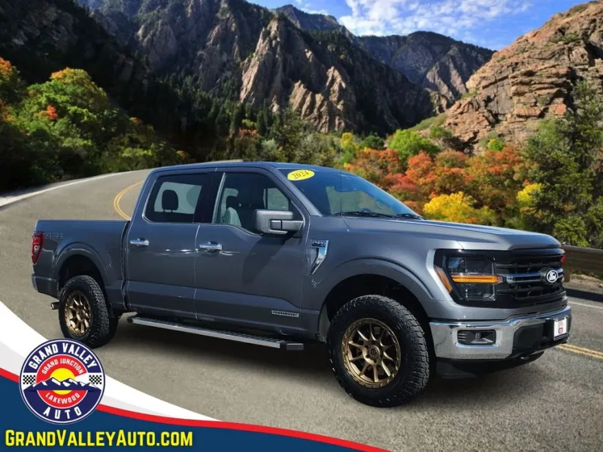 2024 Ford F-150 XLT photo 1