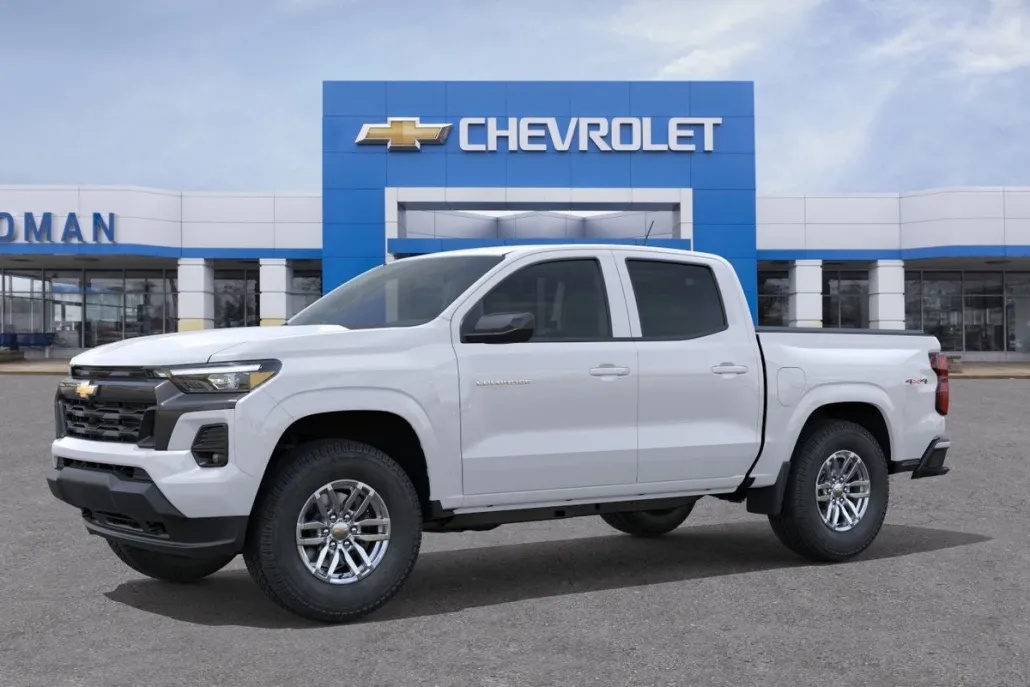 2025 Chevrolet Colorado Work Truck LT photo 1