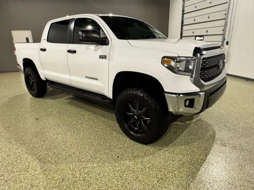 2020 Toyota Tundra SR5 Grade photo 1