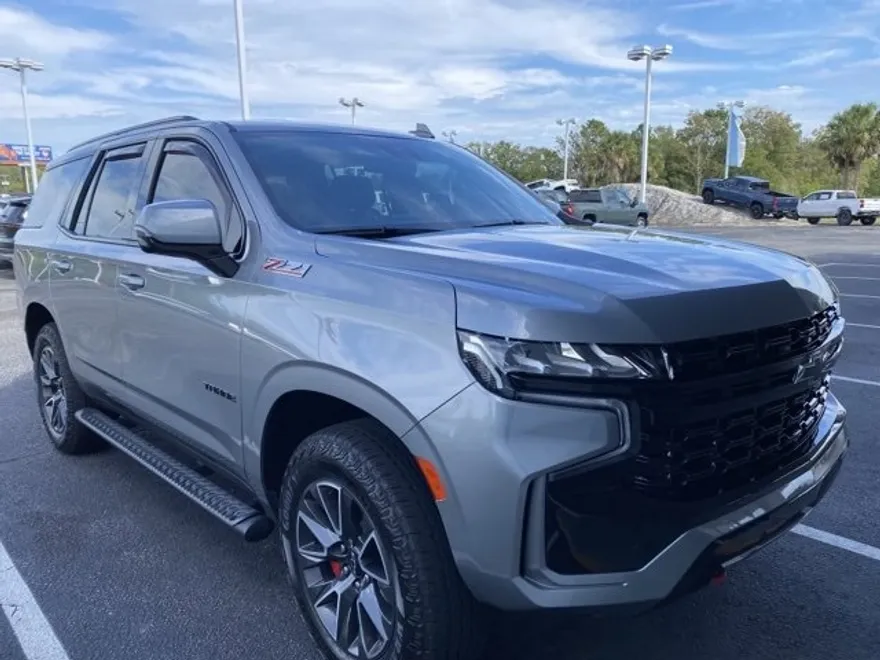 2023 Chevrolet Tahoe Z71 photo 1