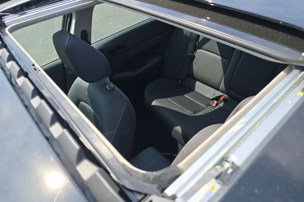 2025 Nissan Altima 2.5 SV photo 1