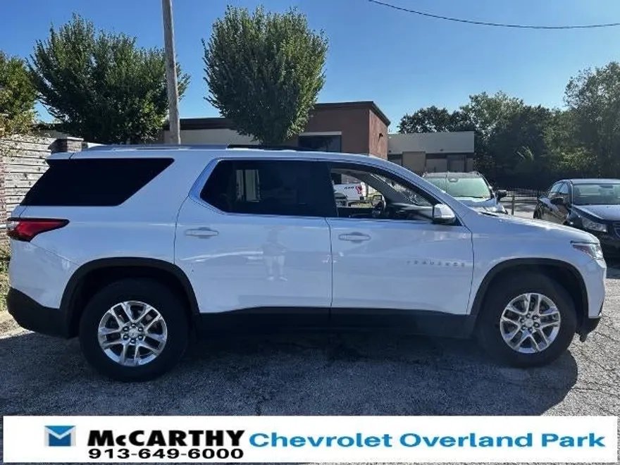 2018 Chevrolet Traverse Cloth 1LT photo 1