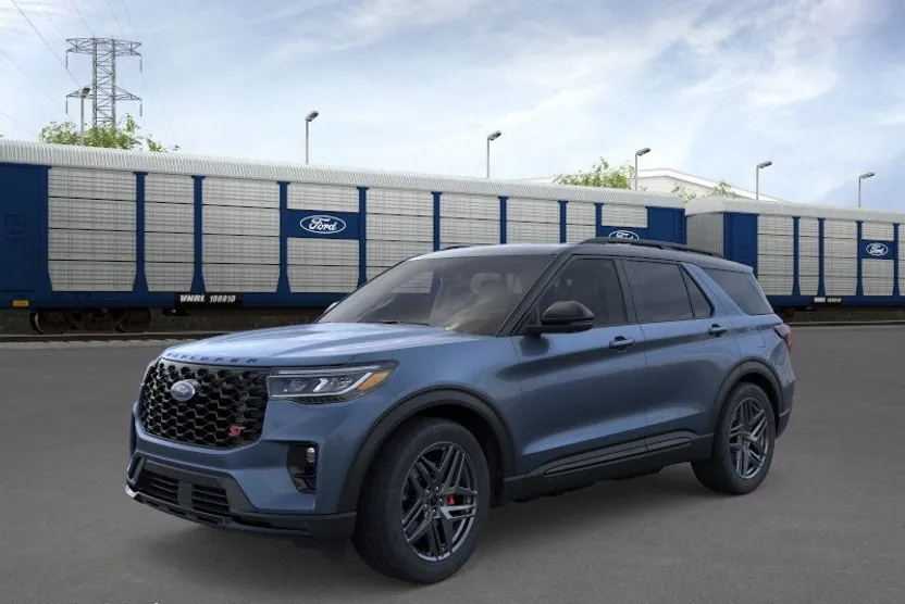 2025 Ford Explorer ST photo 1