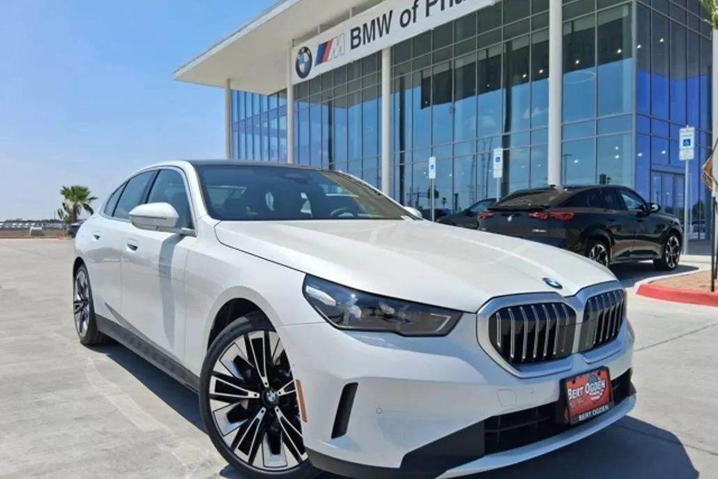 2024 Bmw 530i photo 1