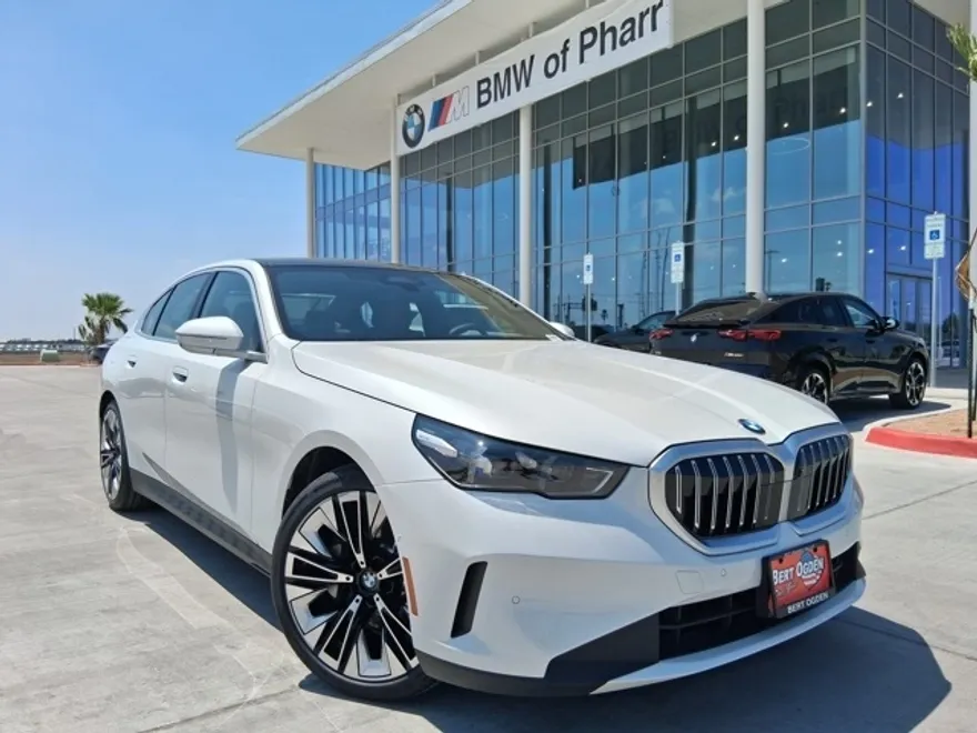 2024 Bmw 530i photo 1