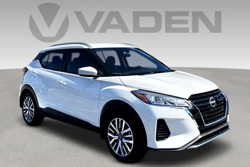 2024 Nissan Kicks SV photo 1