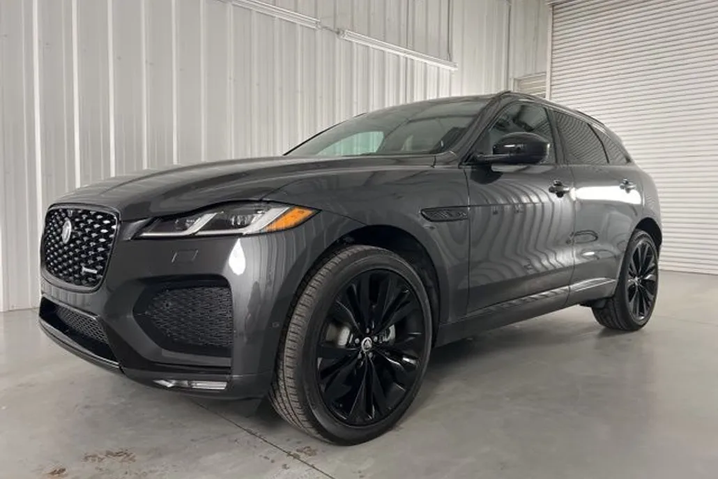 2025 Jaguar F-PACE P250 R-Dynamic S photo 1