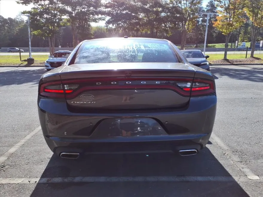 2020 Dodge Charger SXT photo 1