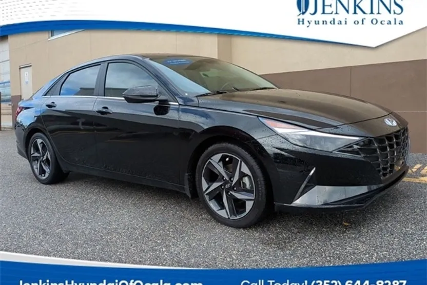 2023 Hyundai Elantra Limited photo 1