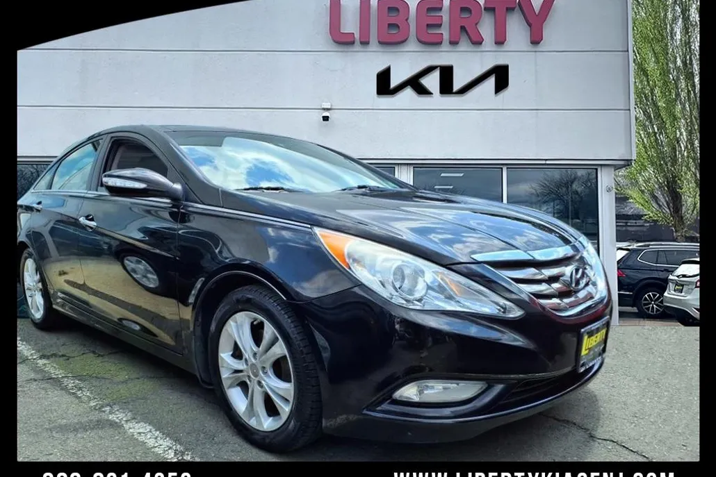2012 Hyundai Sonata Limited photo 1