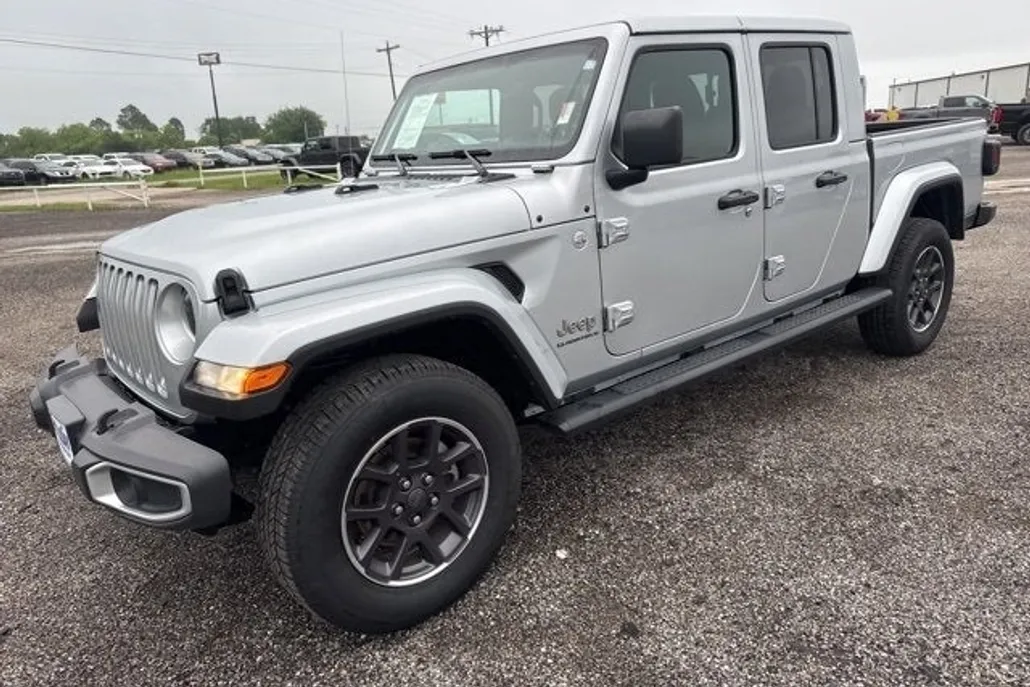 2023 Jeep Gladiator Overland photo 1