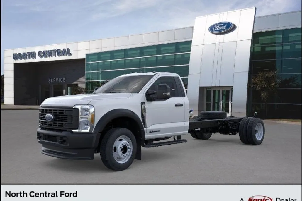 2026 Ford F-550 photo 1