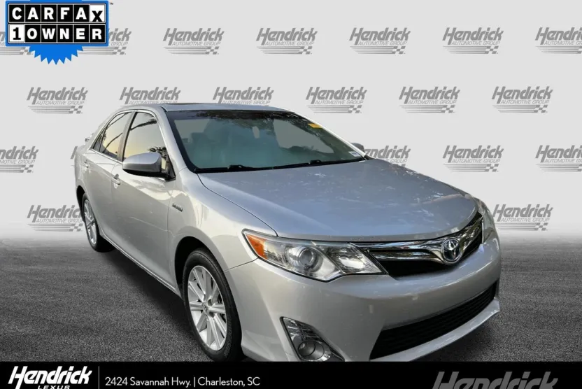 2012 Toyota Camry Hybrid XLE photo 1