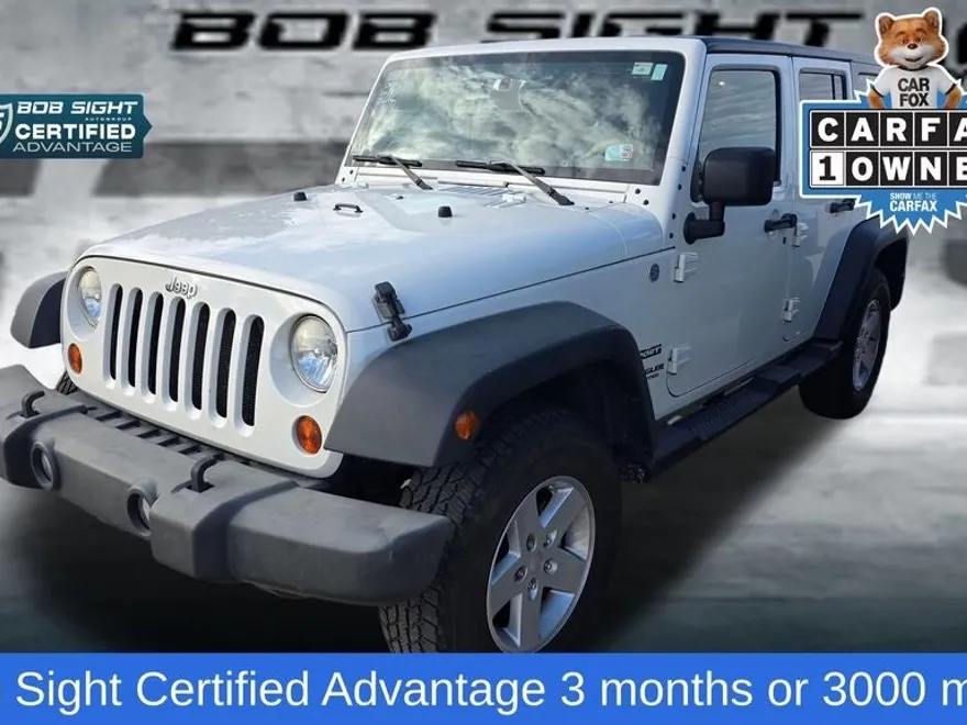 2010 Jeep Wrangler Unlimited X photo 1