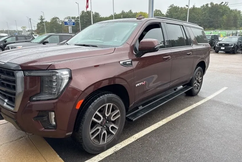 2022 Gmc Yukon XL AT4 photo 1