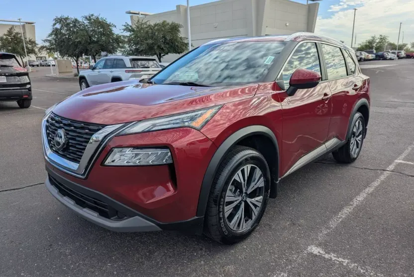 2022 Nissan Rogue SV photo 1