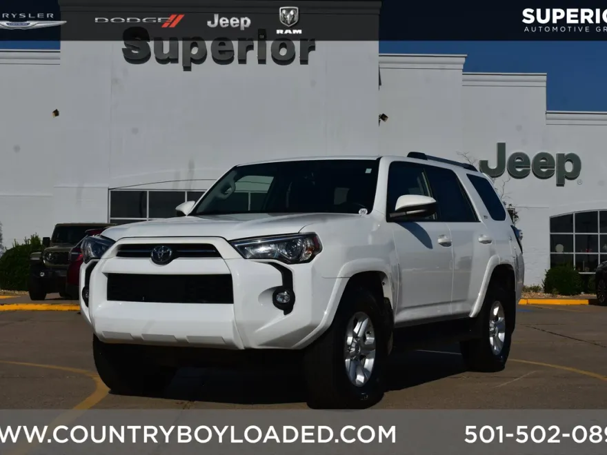 2024 Toyota 4Runner SR5 photo 1