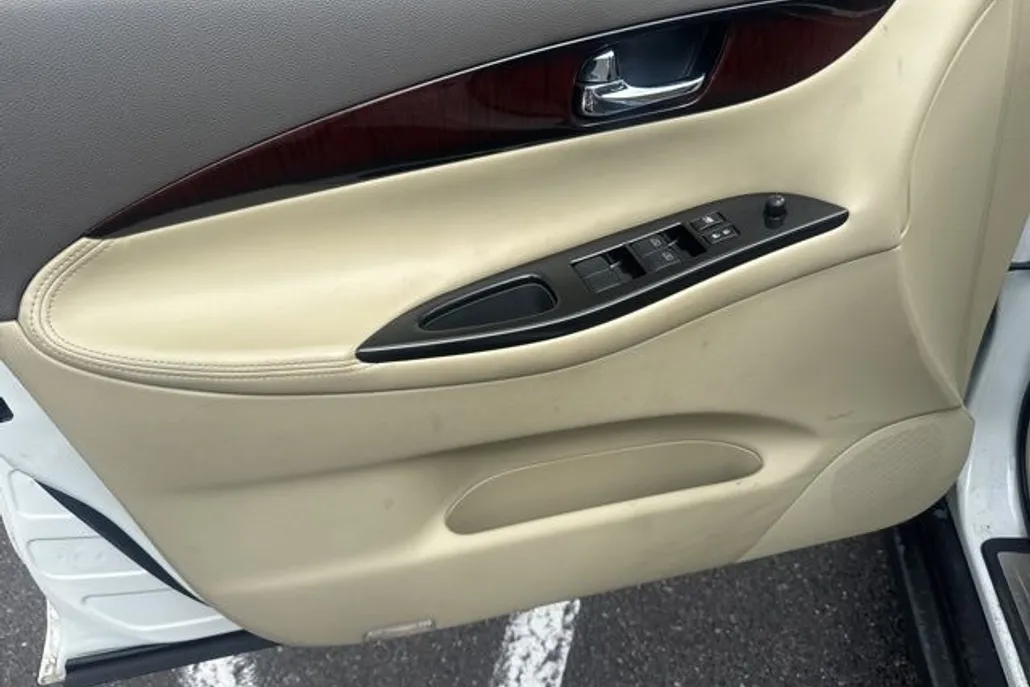 2014 Infiniti QX50 Journey photo 1
