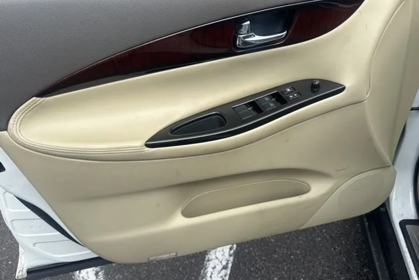 2014 Infiniti QX50 Journey photo 1
