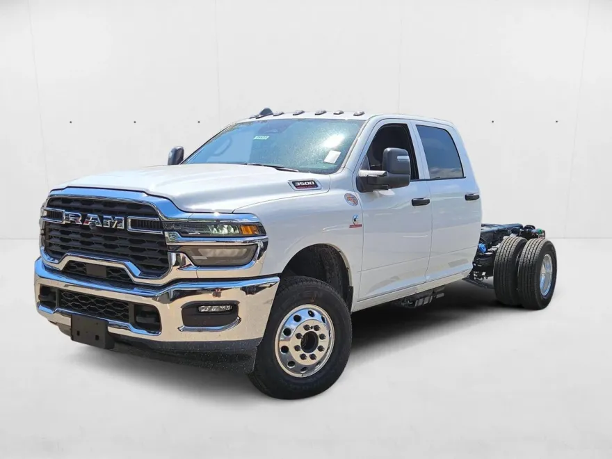 2025 Ram 3500 Tradesman photo 1