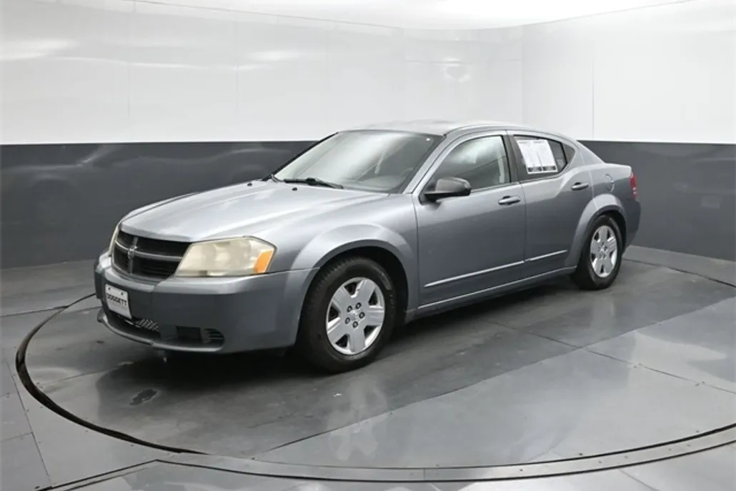 2010 Dodge Avenger SXT photo 1