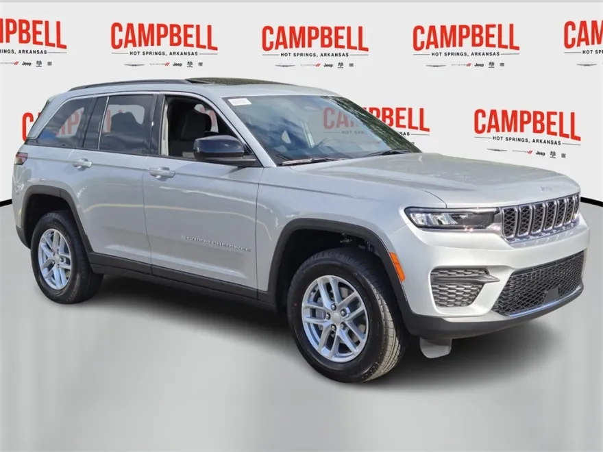 2025 Jeep Grand Cherokee Laredo photo 1