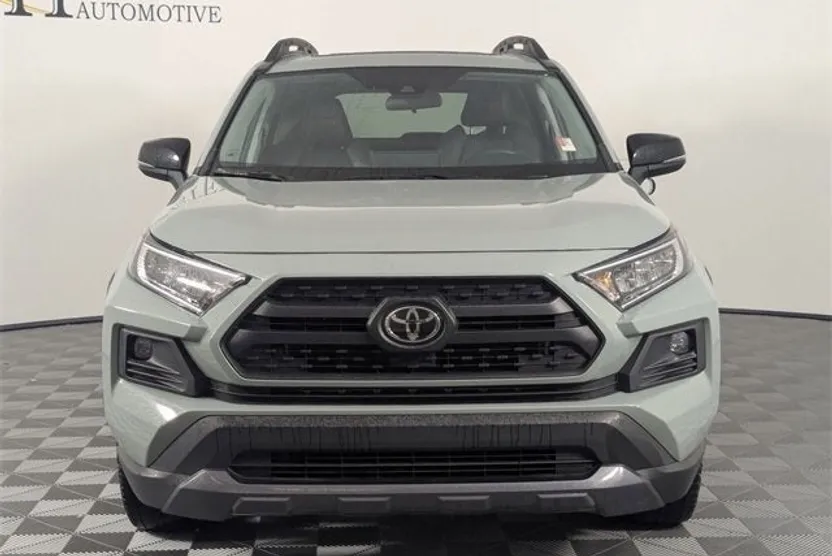 2020 Toyota RAV4 Adventure photo 1