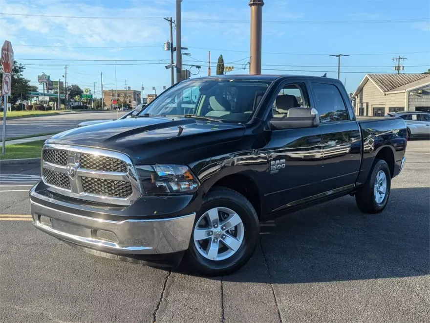 2023 Ram 1500 Classic SLT photo 1